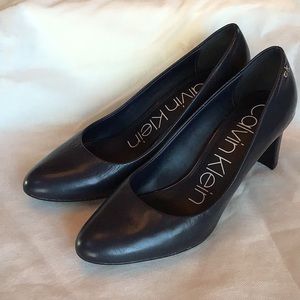 Calvin Klein Navy Oska Pumps Heels 8:5